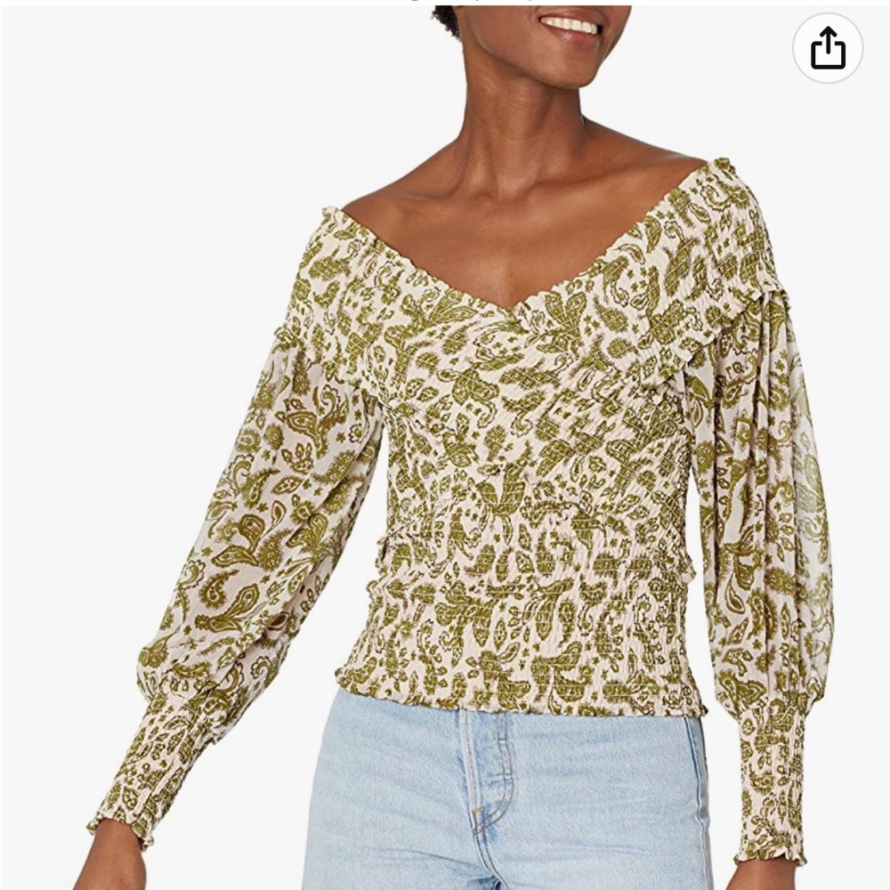 New BB DAKOTA Women's All Caught Up Top